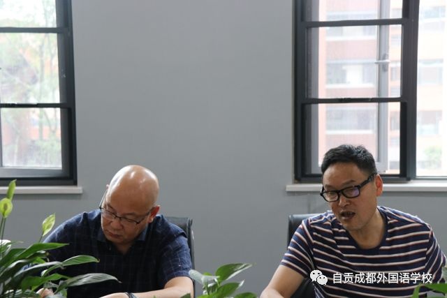 自貢市外國語學(xué)校--加強安全工作，構(gòu)建安全校園