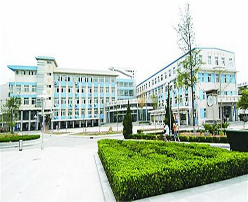開封中學(xué)2020年學(xué)校學(xué)費(fèi)多少錢一年？