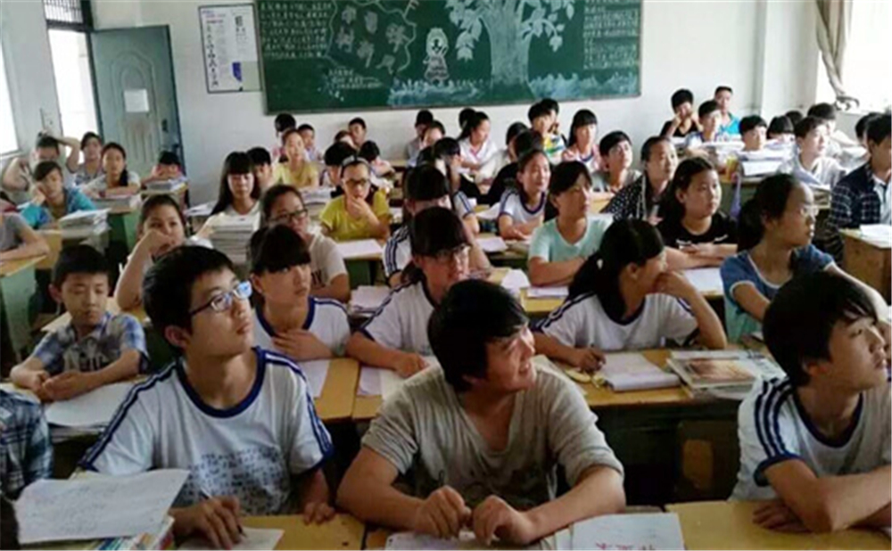 巴中四中學(xué)校詳細(xì)地址在什么地方？
