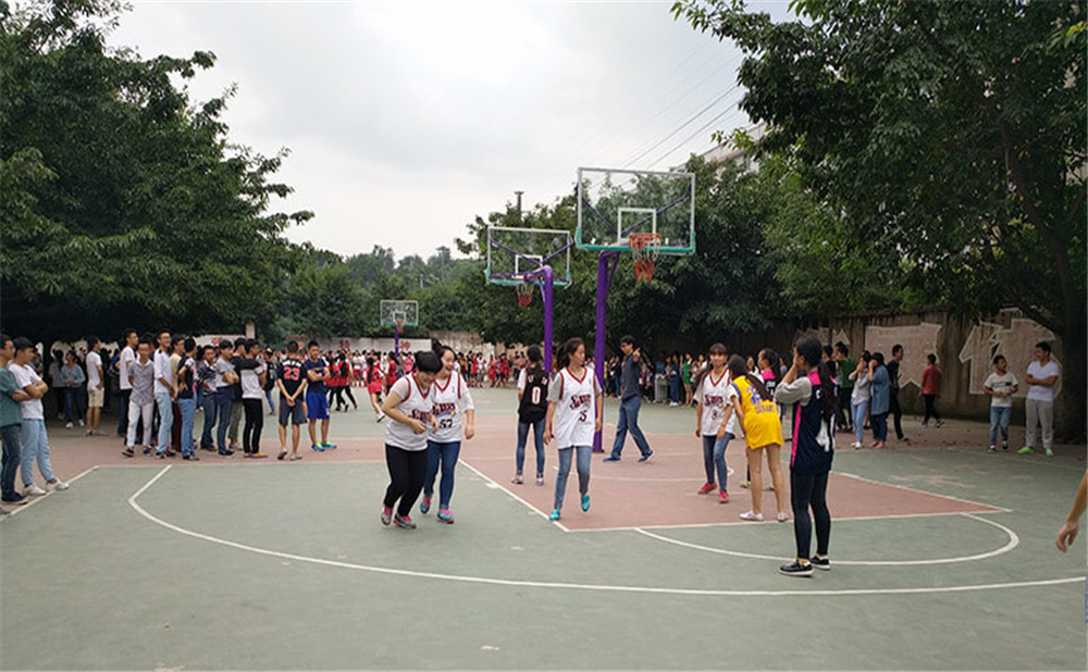威遠縣自強中學學校環(huán)境怎么樣？