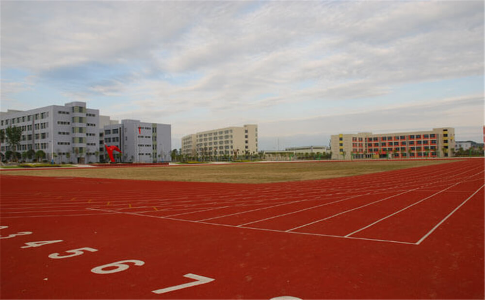 閬中中學(xué)學(xué)校詳細(xì)地址在什么地方？