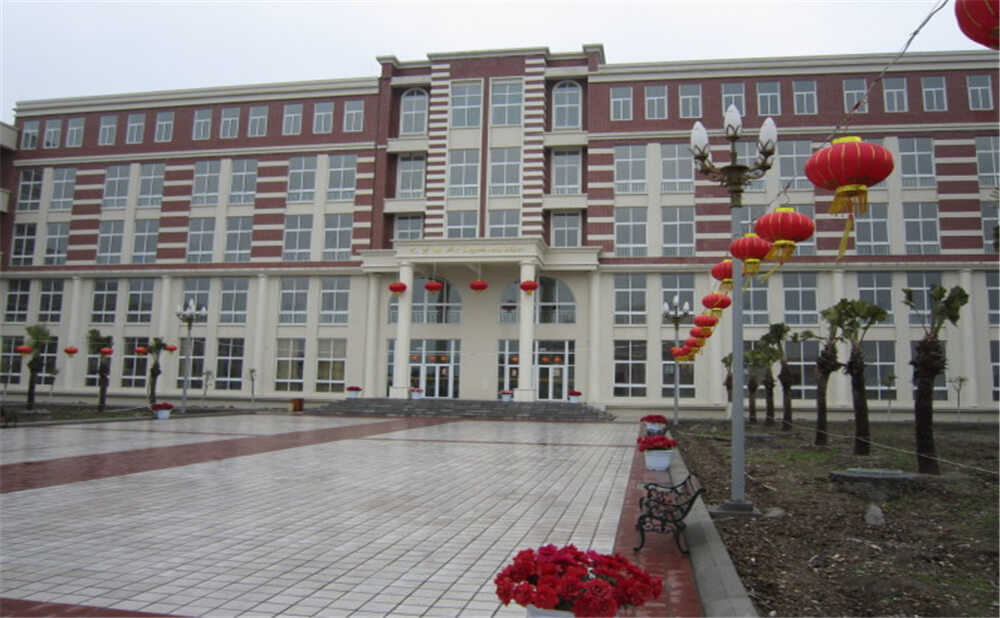 師大三中的高考升學(xué)率是多少？
