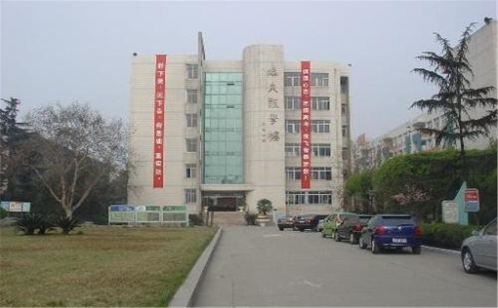 四川師范大學(xué)附屬中學(xué)的升學(xué)率怎么樣？