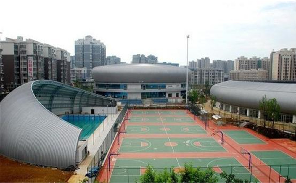 簡(jiǎn)陽(yáng)中學(xué)的高中住宿怎么樣？