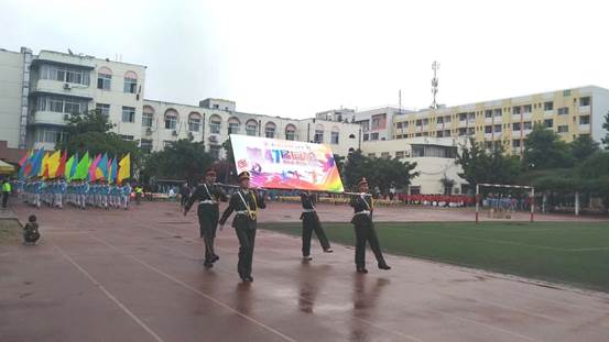 西南交通大學附屬中學高中一年的學費是多少？