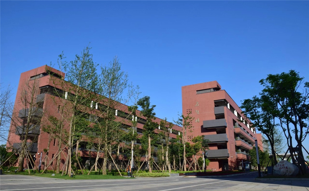 電子科技大學(xué)實(shí)驗(yàn)中學(xué)本科升學(xué)率是多少？