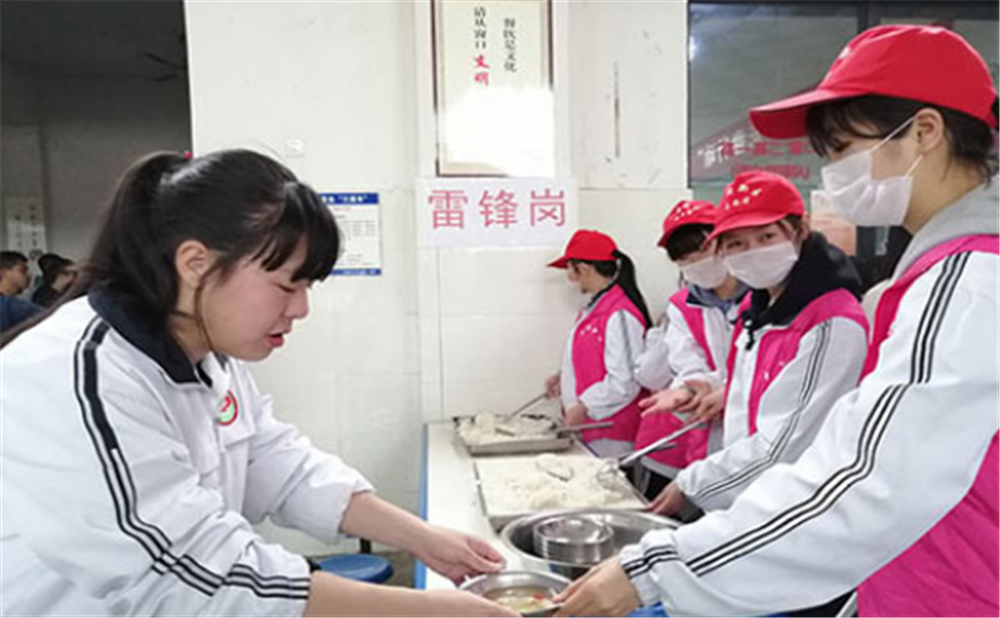 成都市太平中學(xué)的錄取分?jǐn)?shù)是多少？