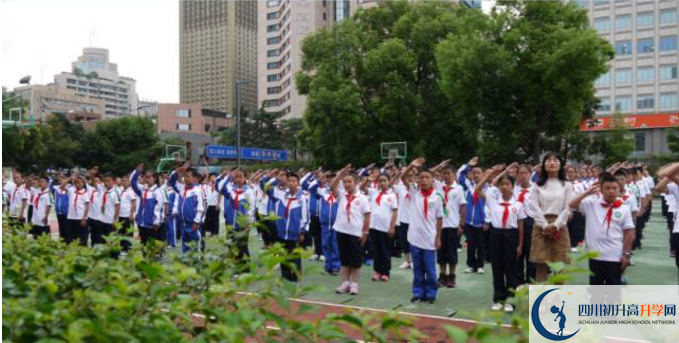 成都市第十七中學(xué)的實驗班怎么樣？