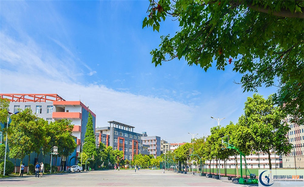 川科外國語學校的實驗班怎么樣？