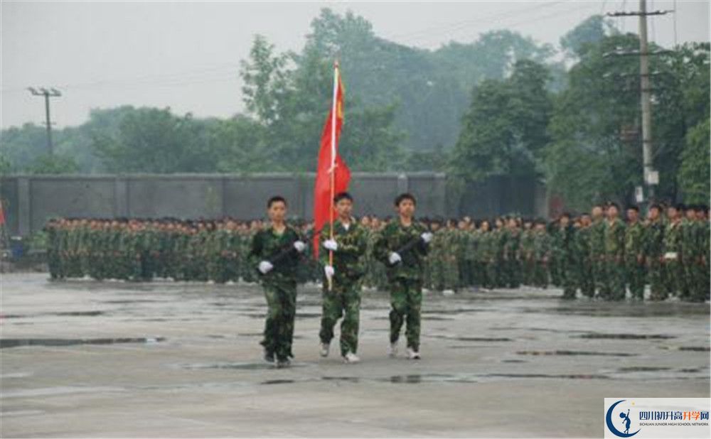 郫縣二中是怎么樣的學(xué)校？