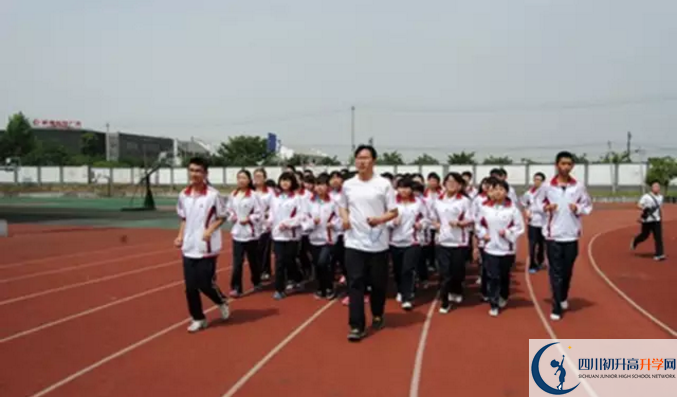 安仁中學是所怎樣的學校？