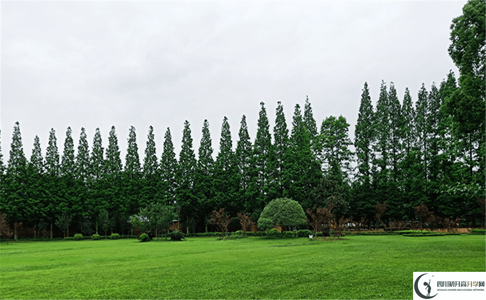 玉壘學(xué)校（都江堰）的高中住宿好不好？
