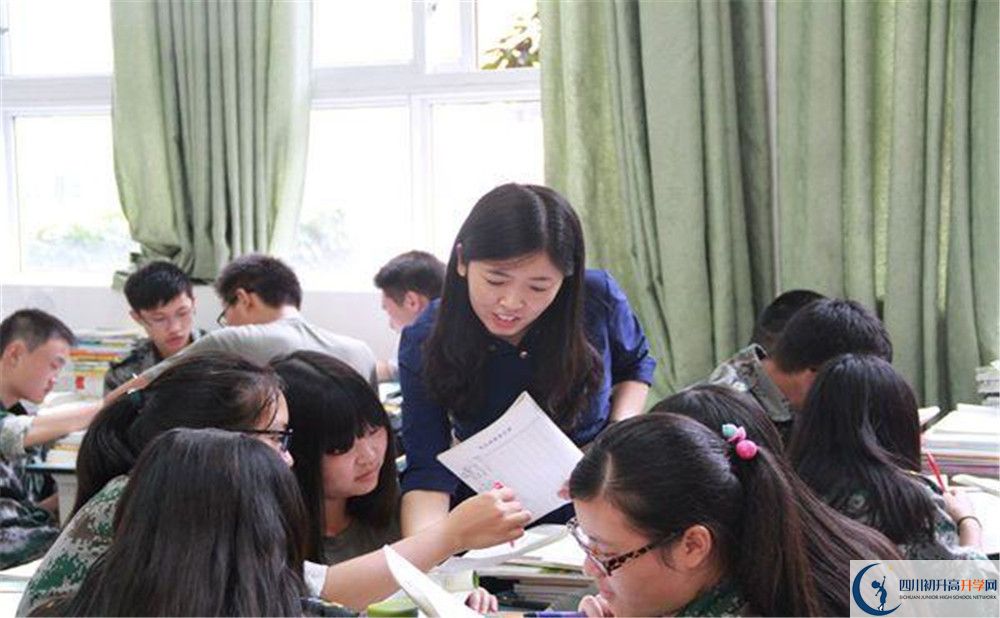八一聚源高級中學的高中住宿怎么樣？