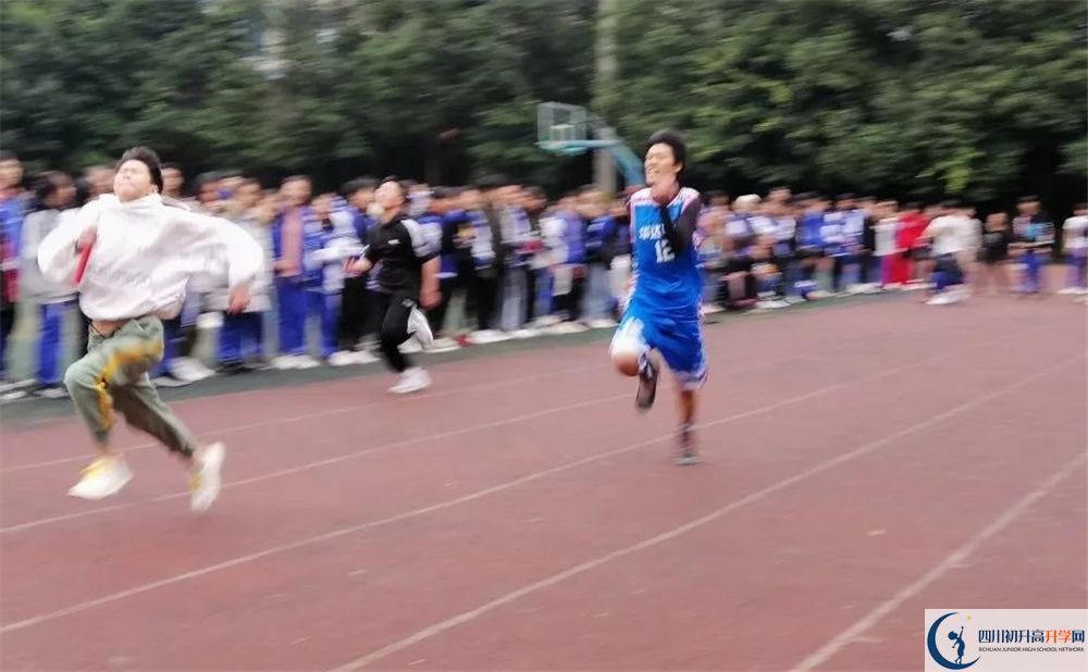 仁壽華達高中實驗班學(xué)費貴嗎？