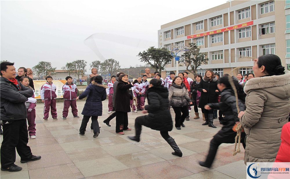 金堂實(shí)驗(yàn)中學(xué)2020屆高三數(shù)學(xué)測(cè)試題在哪看？