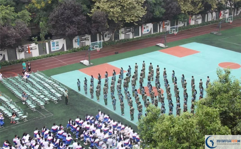成都大學(xué)附屬中學(xué)2020年高考人數(shù)是多少？