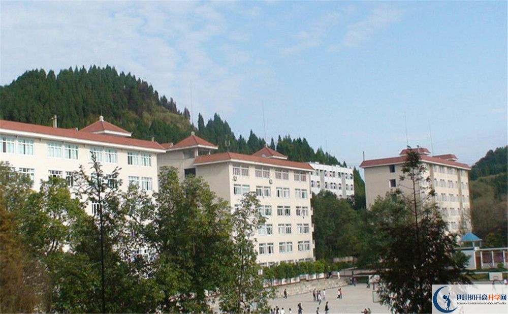 建興中學(xué)2020年開學(xué)時間安排是什么？