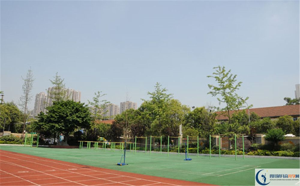 2020年成都市鐵路中學(xué)費(fèi)用多少？